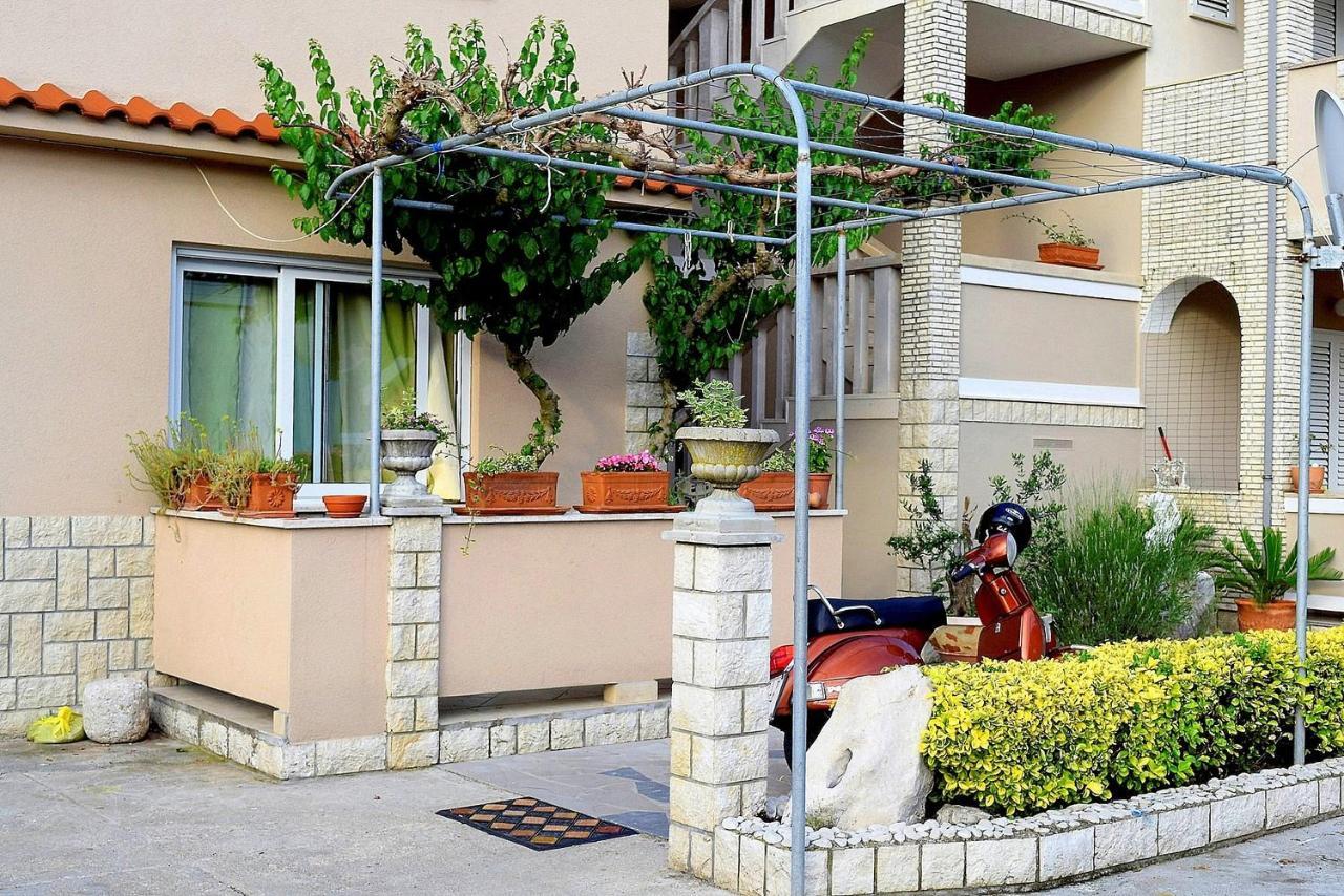 Zoro Apartments Palit Экстерьер фото